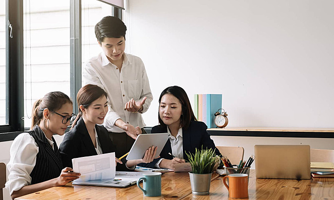 pngtreeconceptualimageofcorporatediscussionasianbusinessprofessionalsinameetingphotoimage32812074